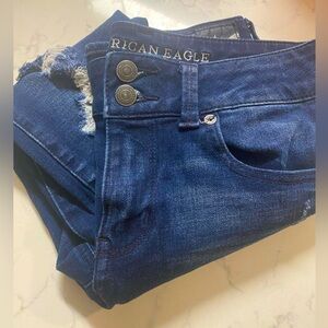 Women’s Ripped Stretch Skinny Jean